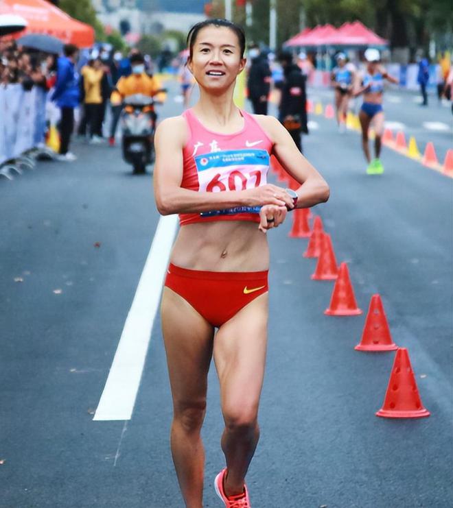 终点的竞赛路线符号_哪位竞走冠军走到终点_径赛终点线